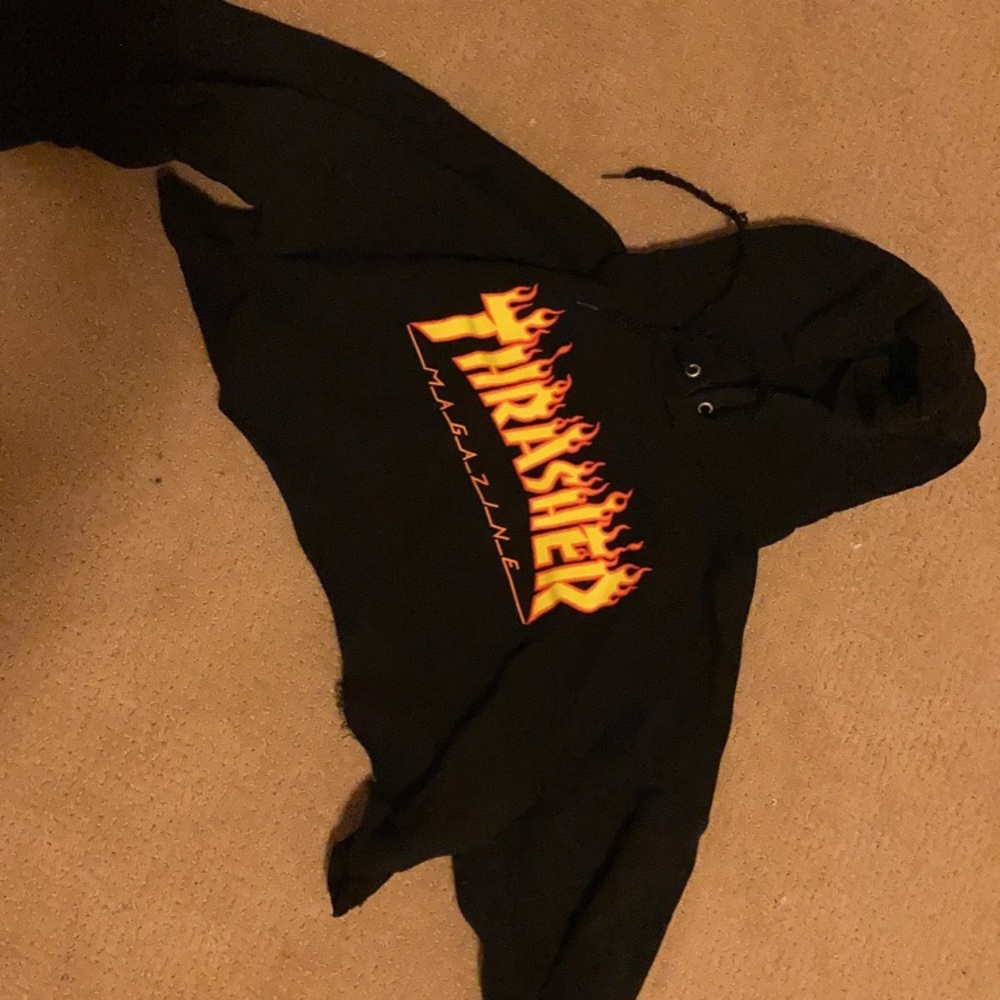 Cropped thrasher hoodie